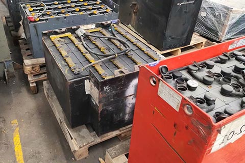 乌海镍镉电池回收-专业高价回收蓄电池